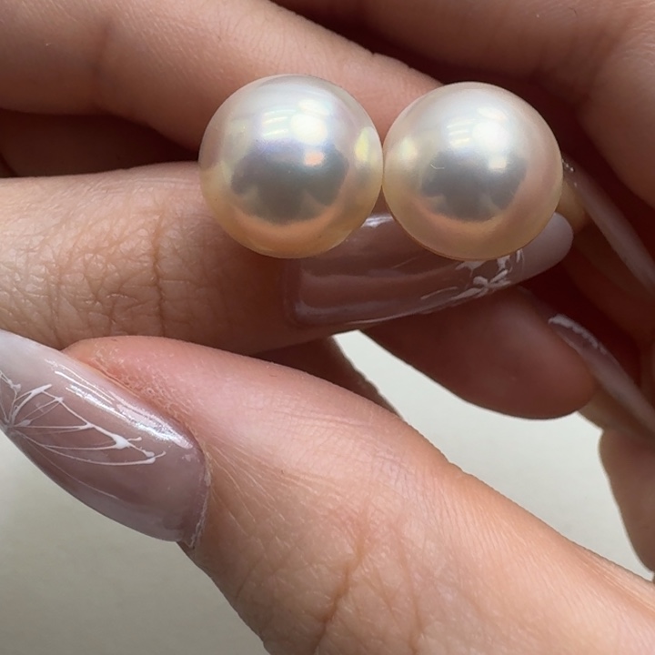 耳饰18K金镶嵌拼合珍珠（马贝珠）