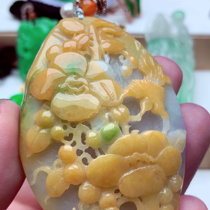 吊坠(不含链)未镶嵌翡翠