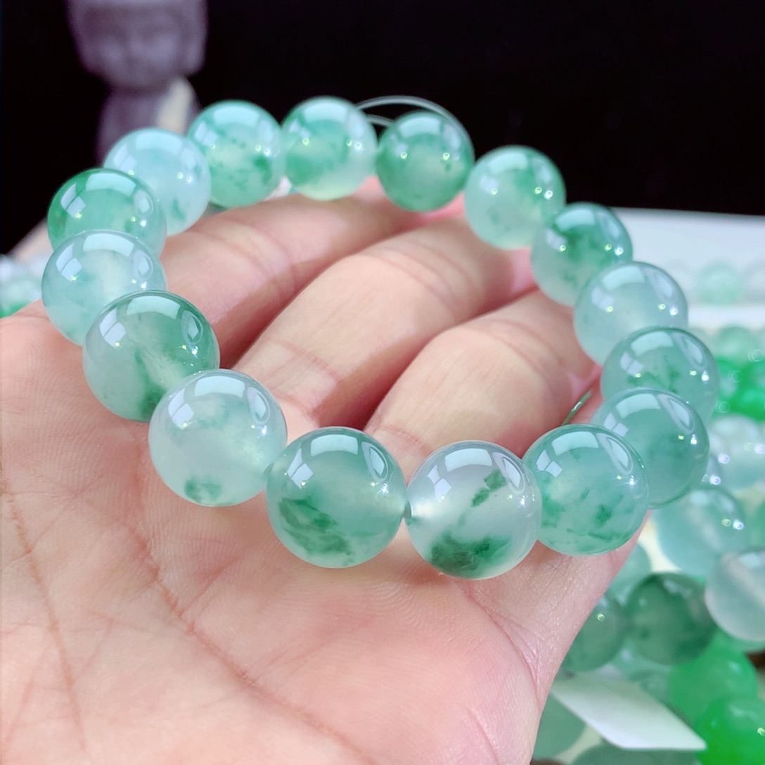 翡翠手链未镶嵌卡13