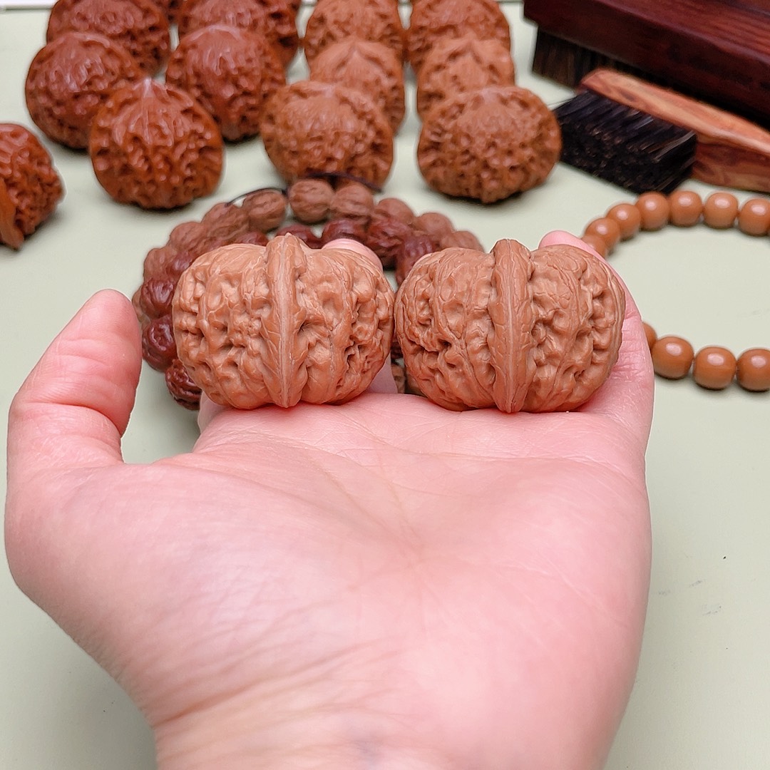 W***u文玩核桃把件元宝37/40/30