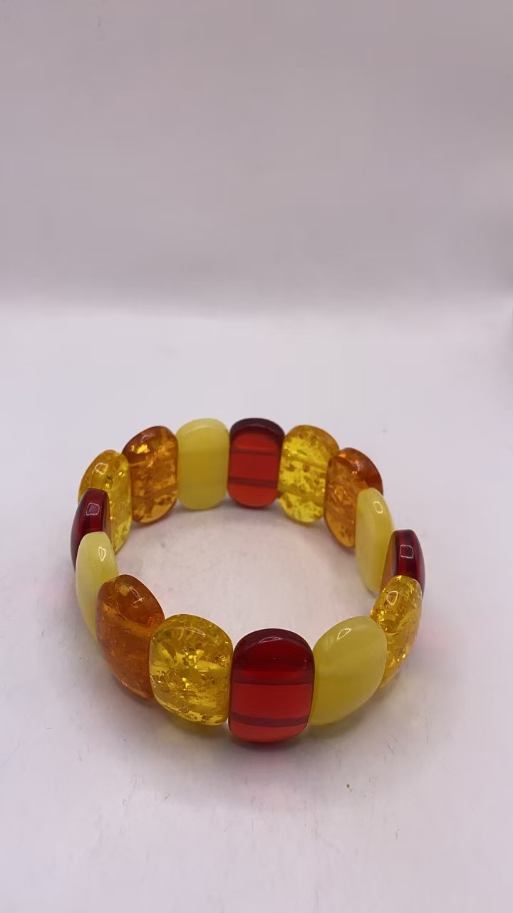 YY11【恒利】精美时尚大气搭配手串（多样性发其一）