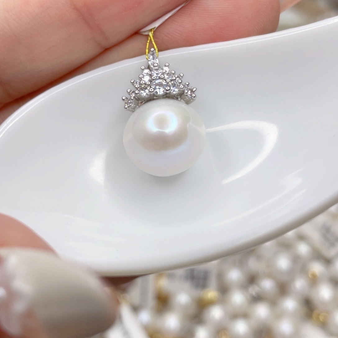 淡水珍珠未镶嵌吊坠(赠链)