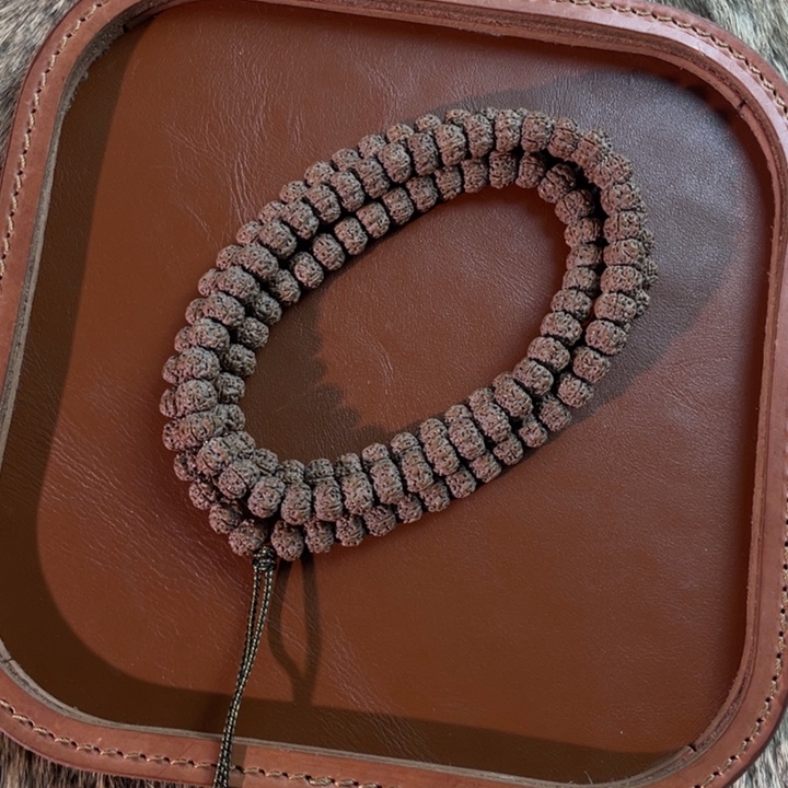 盛***盒吊坠金刚菩提平细108