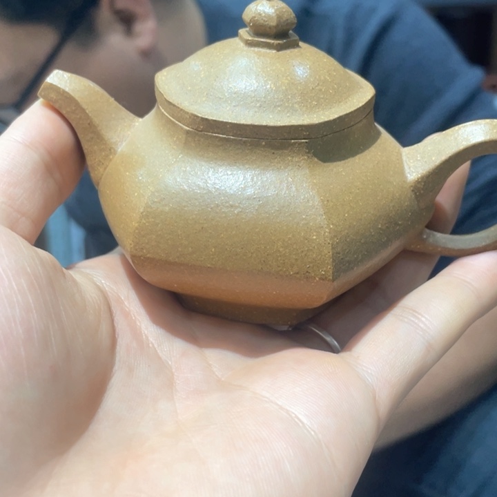 紫砂茶壶你要努力赚钱吧