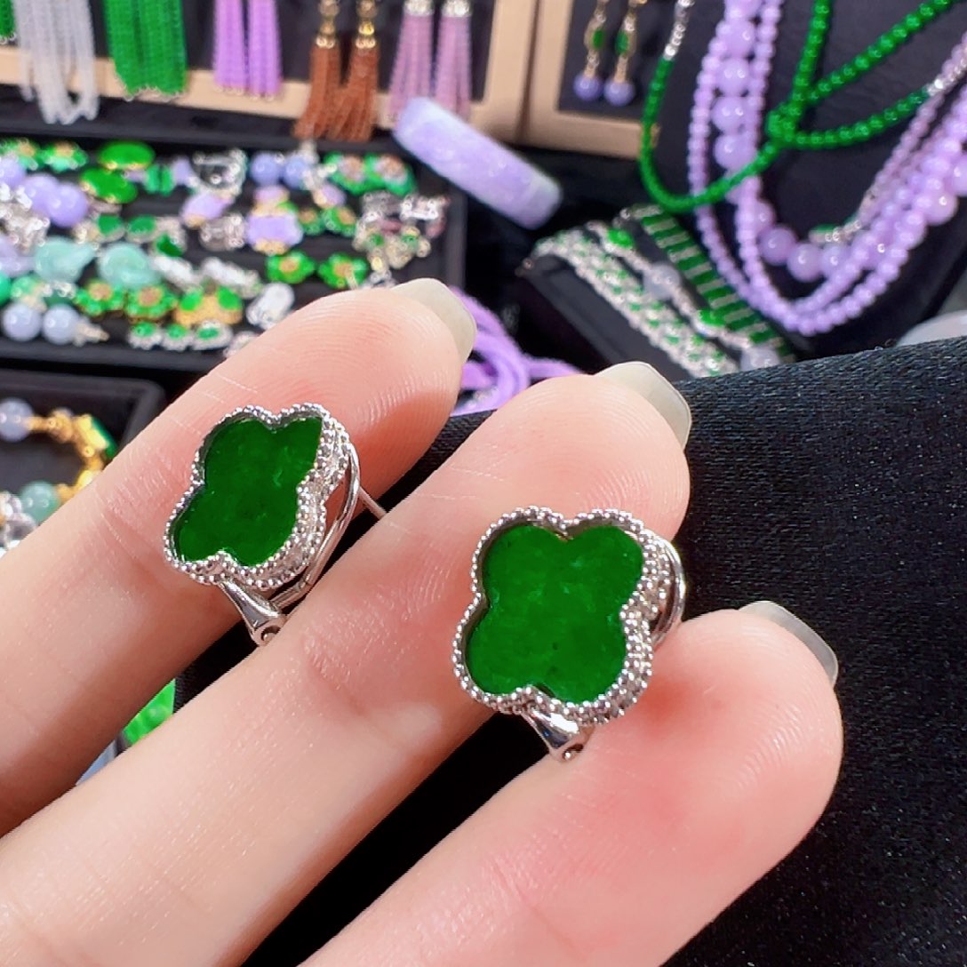 翡翠银S925镶嵌耳饰签收后24小时鉴赏期