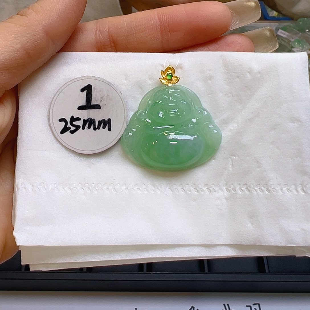 翡翠颈饰18K金镶嵌翡翠