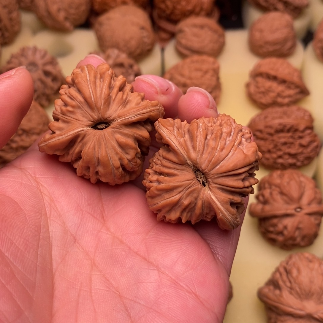 【闪购商品】文玩核桃楼子