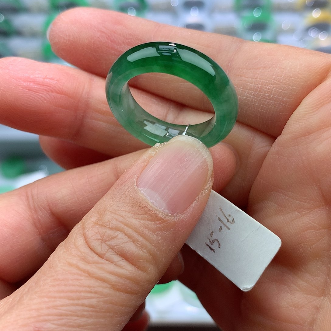 翡翠戒指未镶嵌15-16号