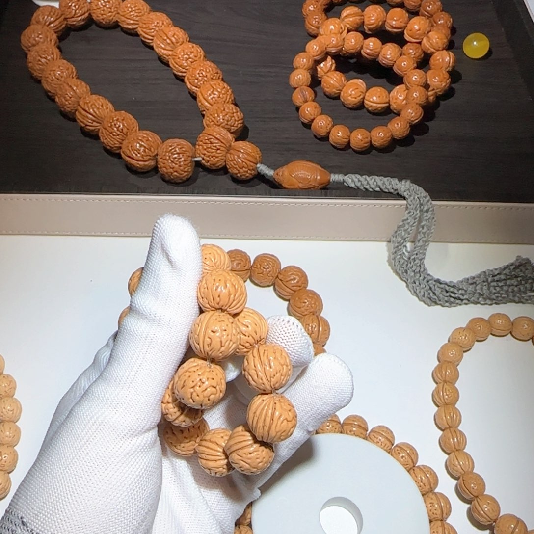 桃核吊坠?**噜精品桃核