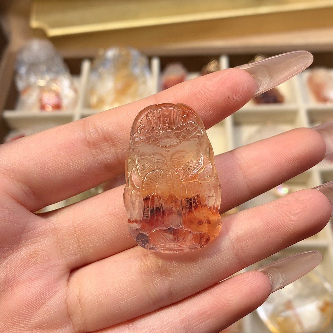 未镶嵌吊坠(赠链)水晶