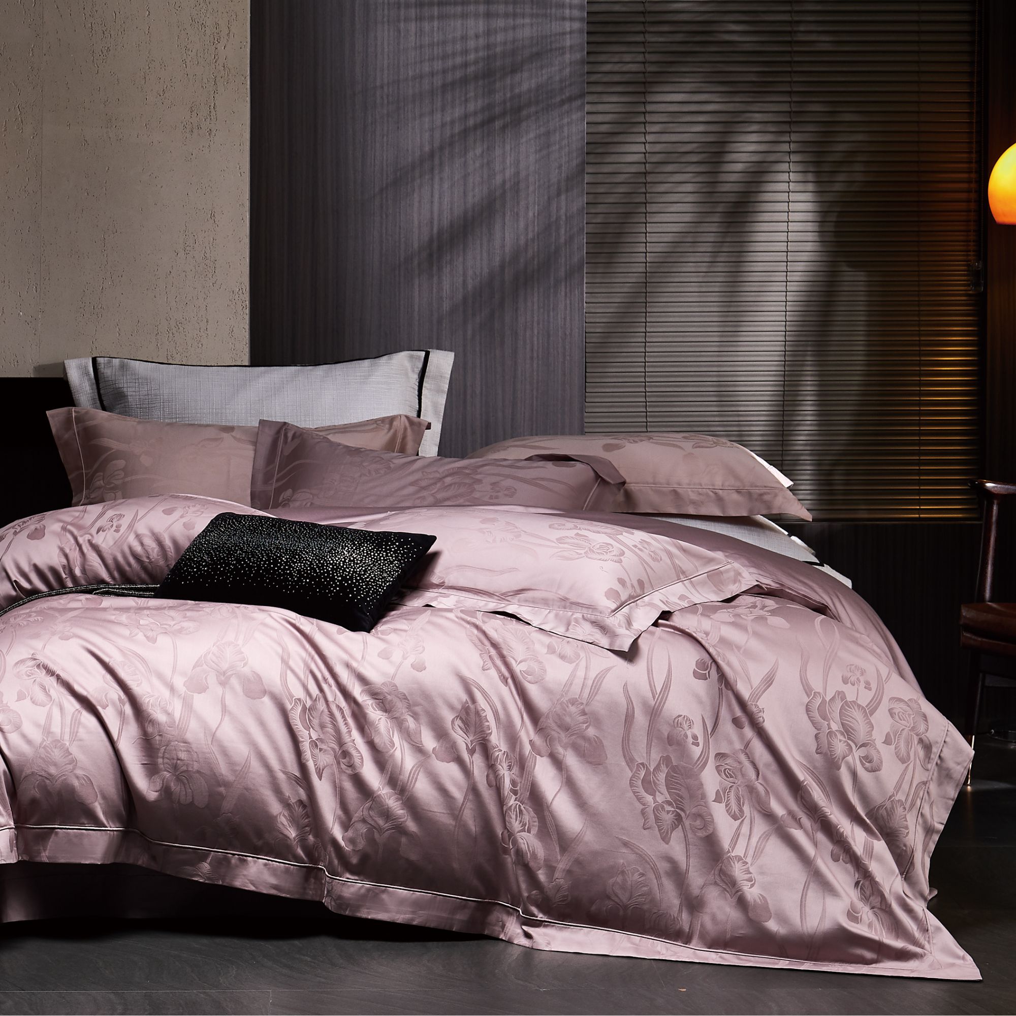 梦里繁花   轻奢大牌风时尚纯色提花匹马棉长绒棉四件套