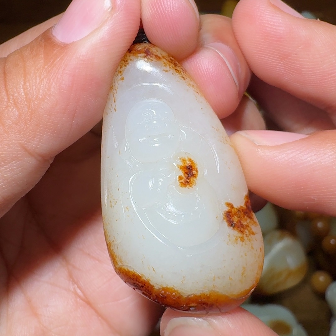 和田玉颈饰未镶嵌王*