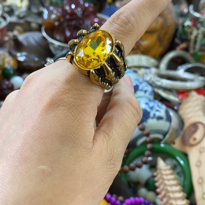 宫廷影视老旧工艺摆件