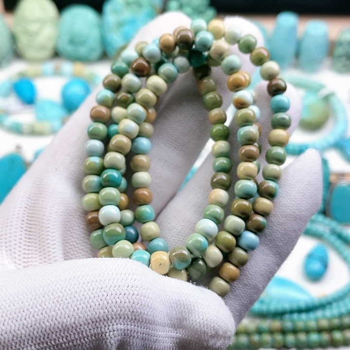 绿松石配饰未镶嵌