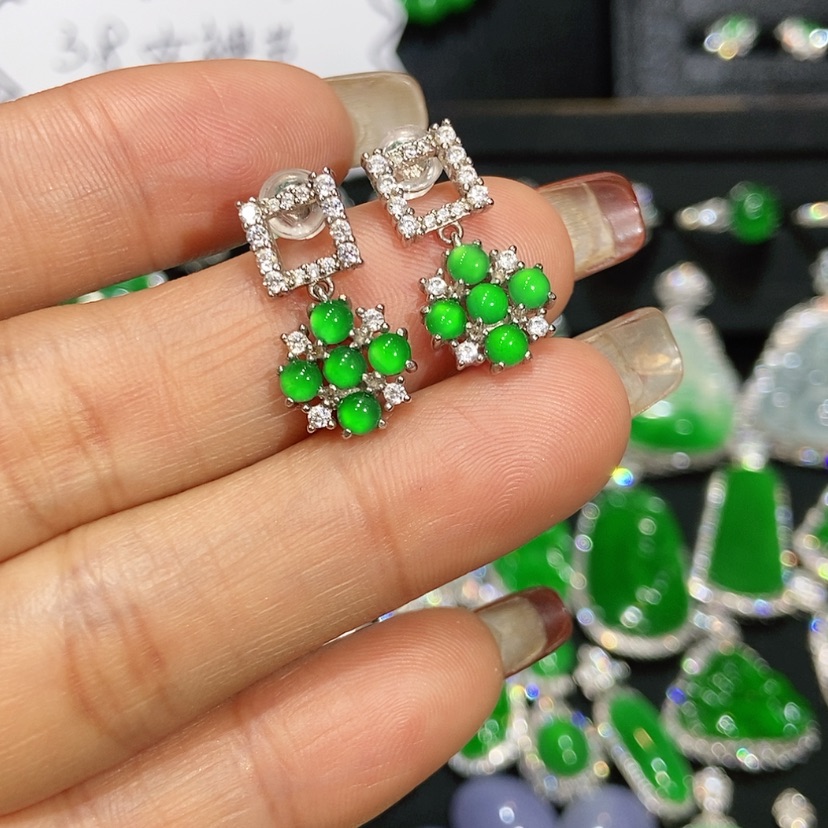 【闪购商品】翡翠耳饰未镶嵌天然翡翠