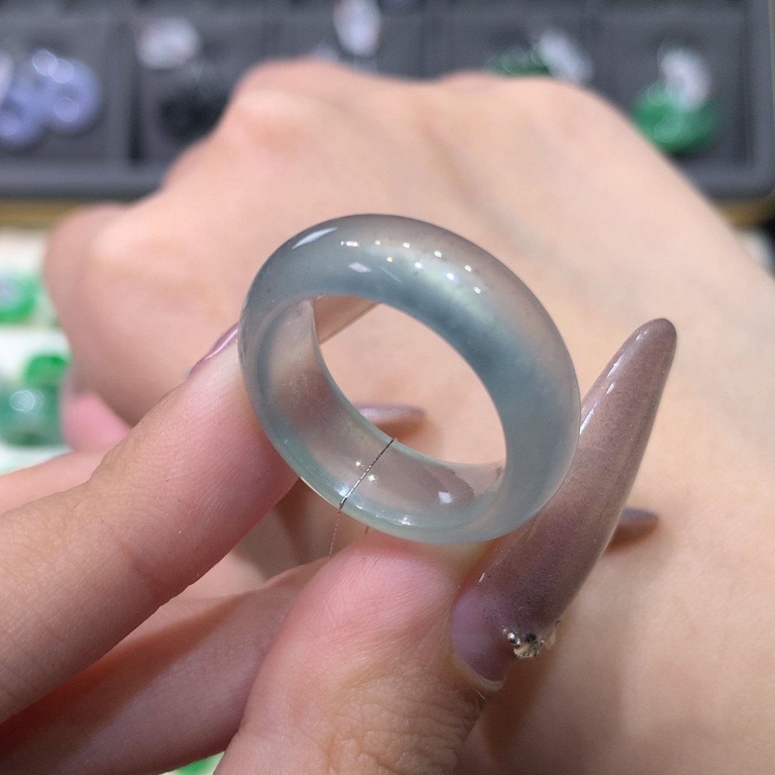 翡翠戒指未镶嵌冰钢