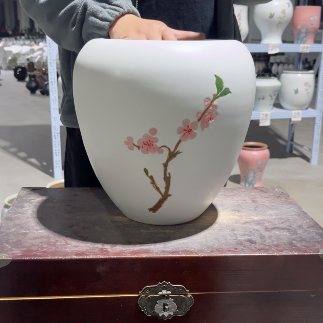 陶瓷Y****弟我们都在努力着改变自己