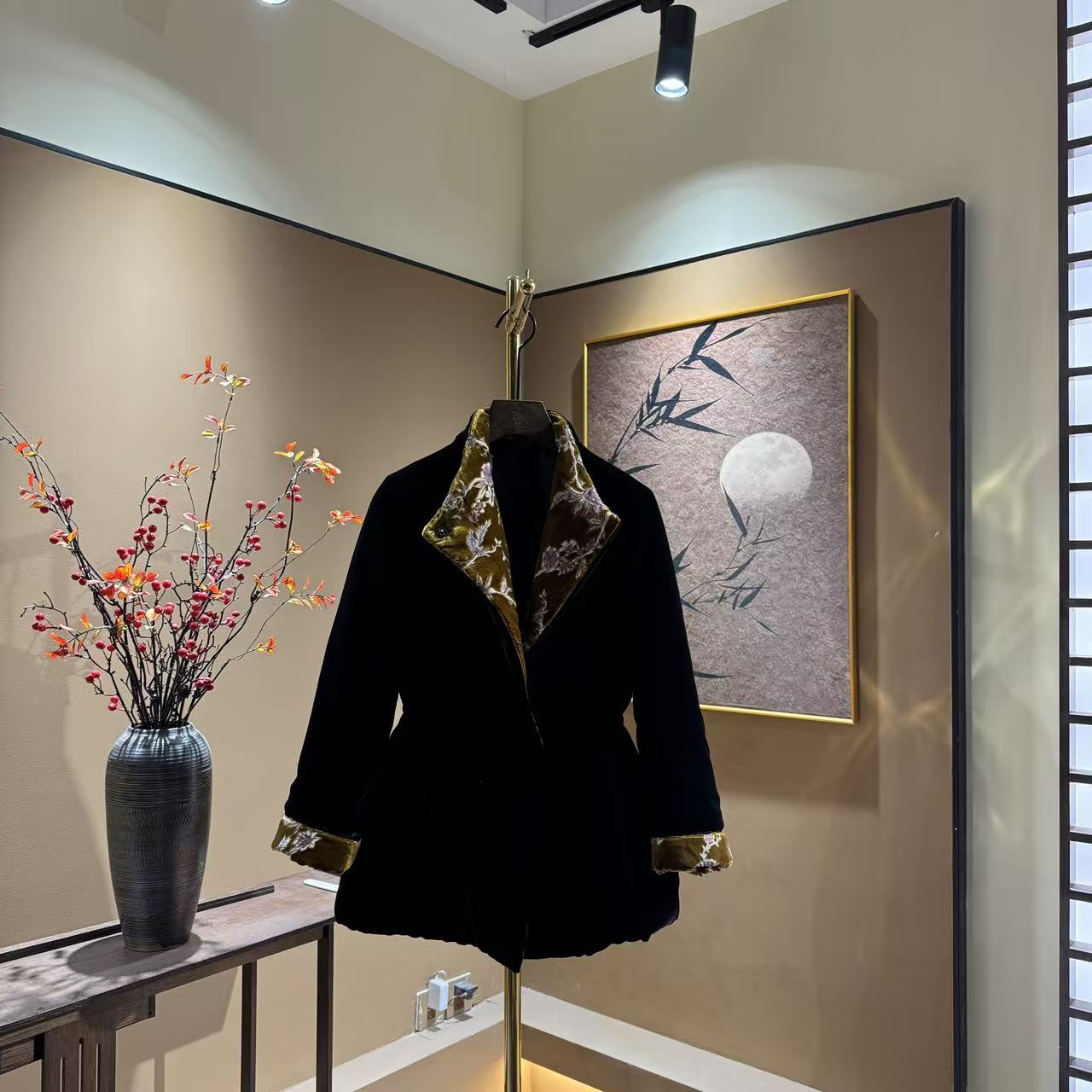 【蚕素】  高定新款100%桑蚕丝丝绒斜襟撞色抽腰棉衣       681