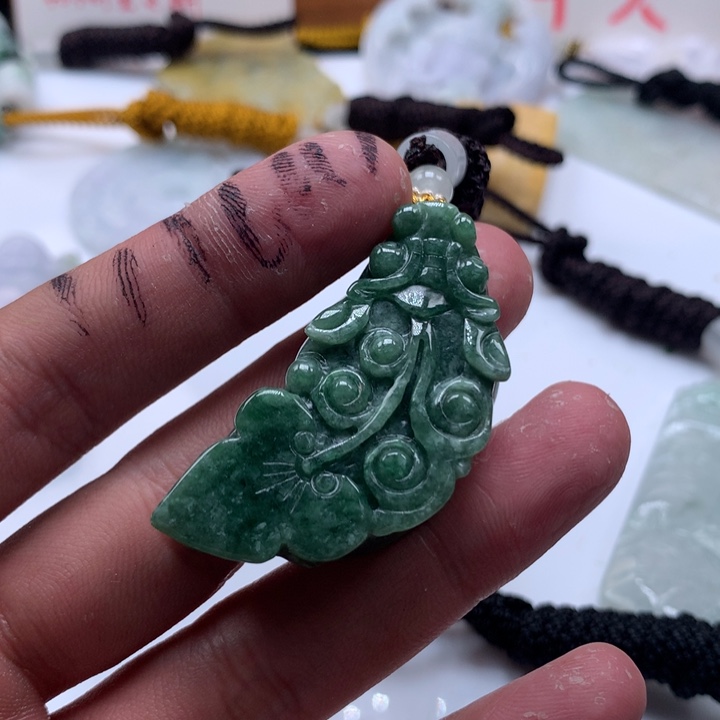 颈饰未镶嵌翡翠保真天然a货翡翠