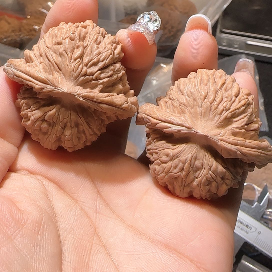 文玩核桃吊坠随*意45平谷楼