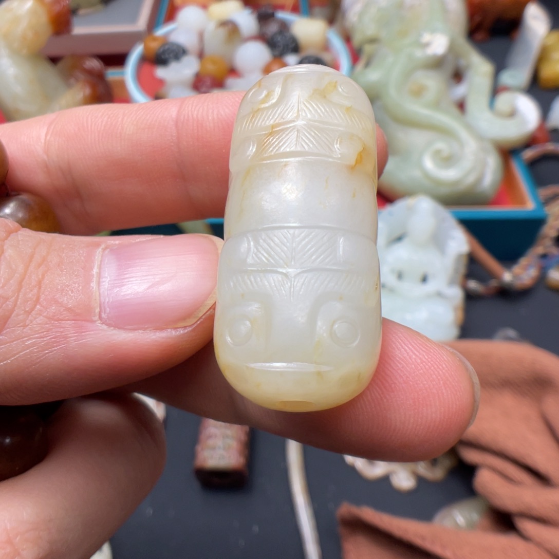 和田玉颈饰未镶嵌找****头