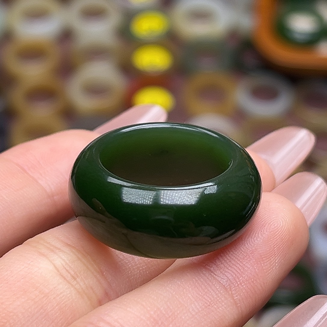 D***。和田玉未镶嵌戒指17.9