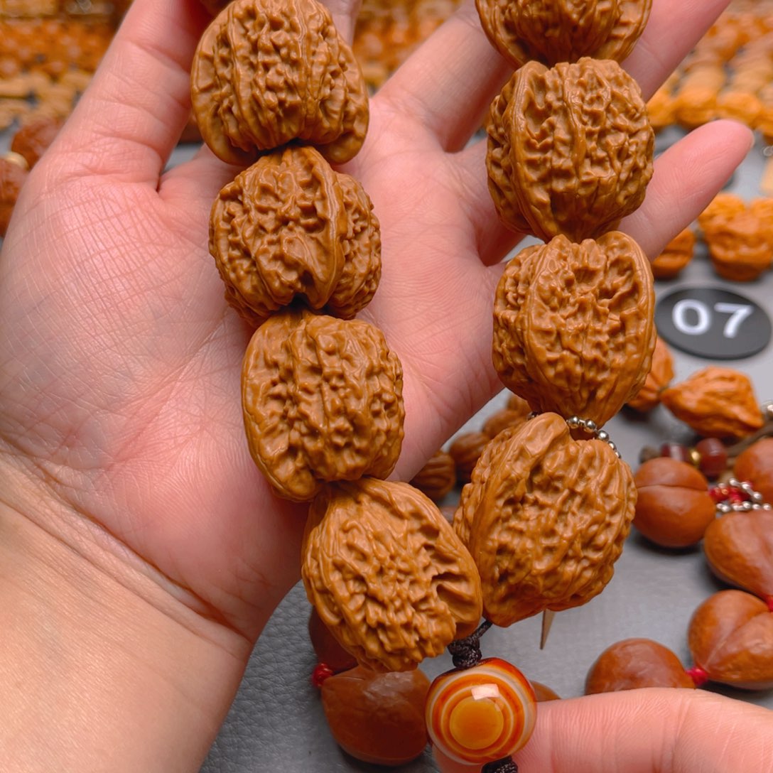 ****风吊坠文玩核桃核桃手持