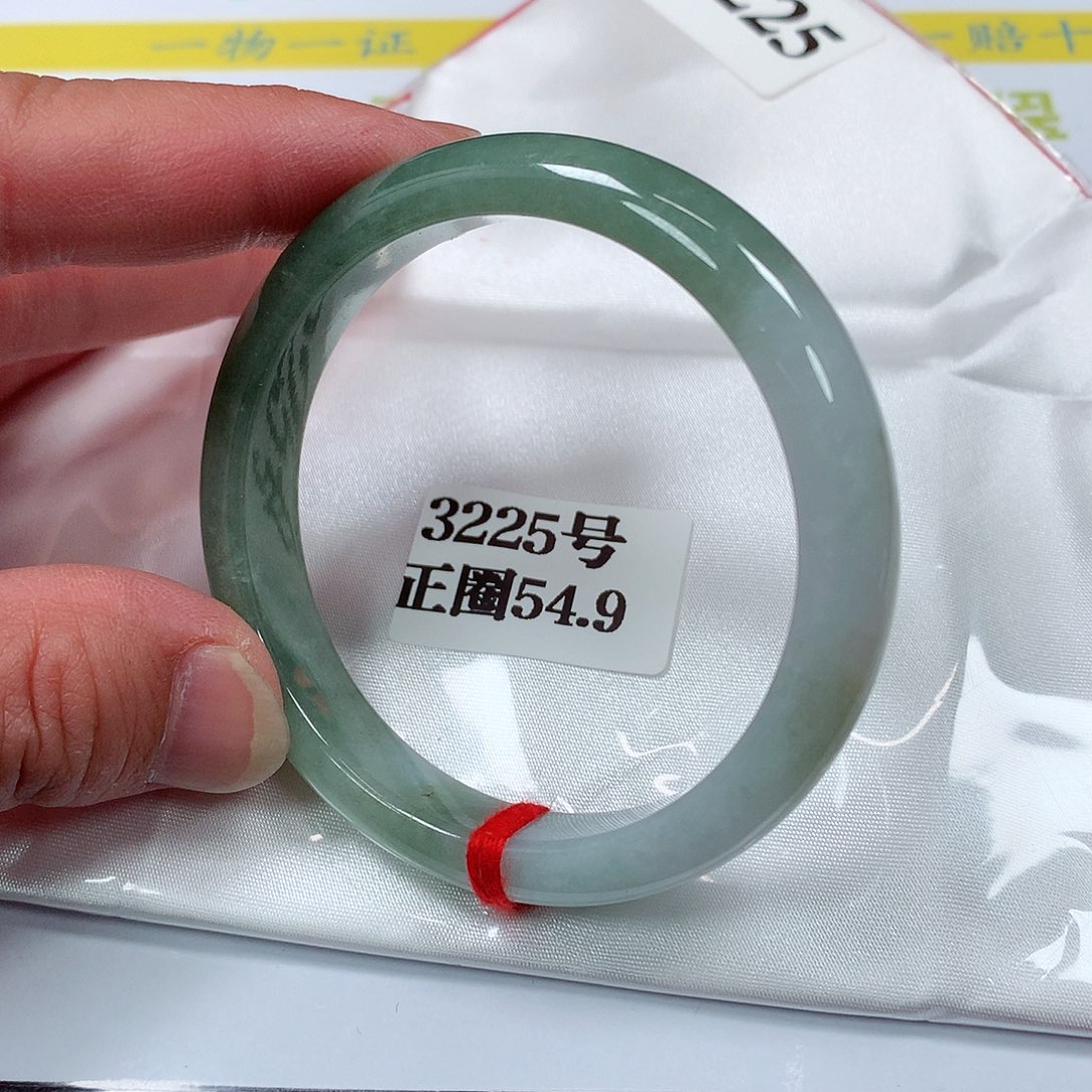 【闪购商品】翡翠手镯未镶嵌3225号