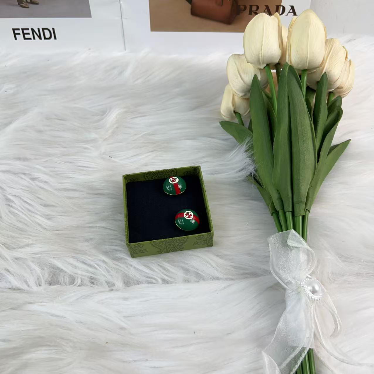 95新 GUCCI/古驰 古驰 百搭款绿夹红耳钉
