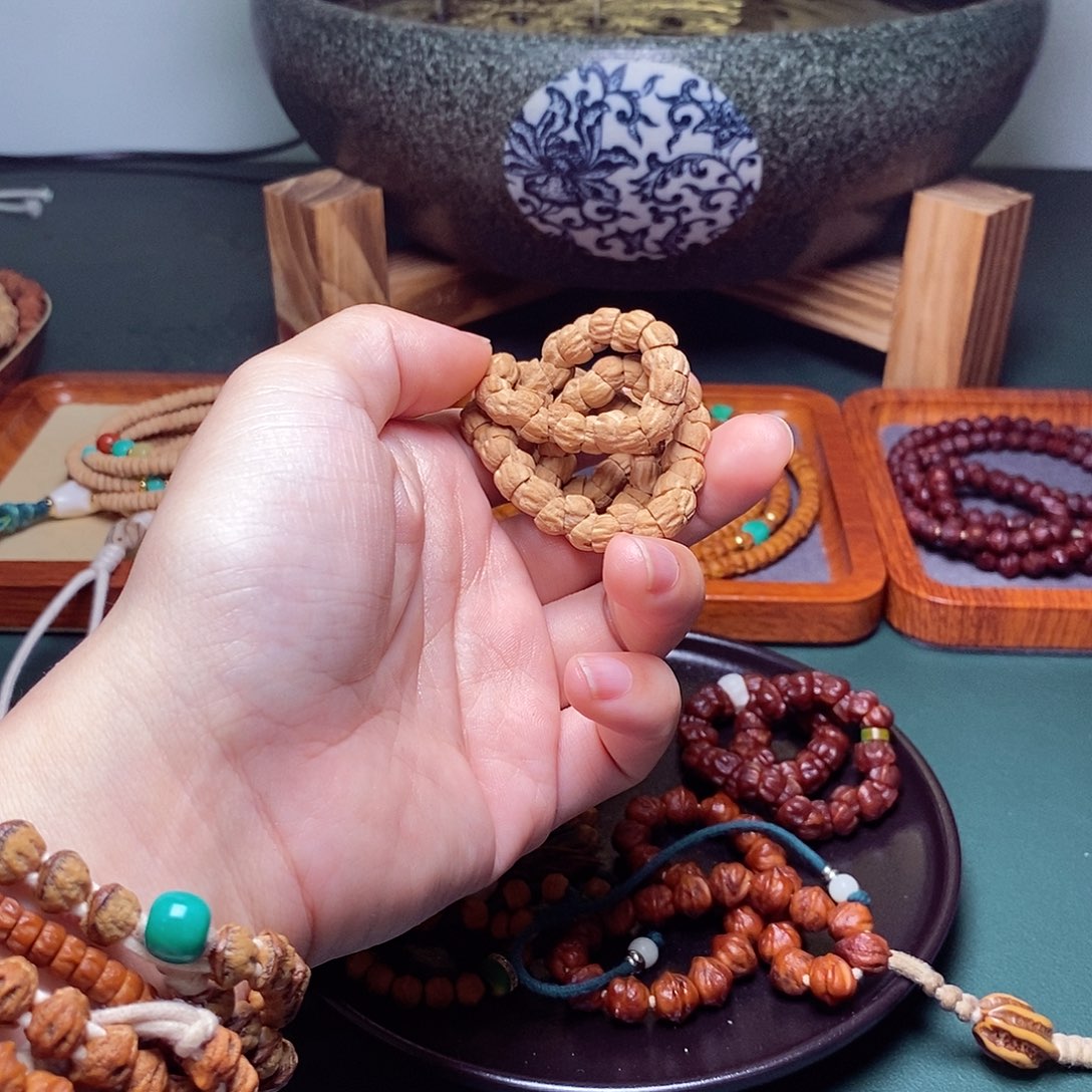 柏香籽/百香籽吊坠129.9