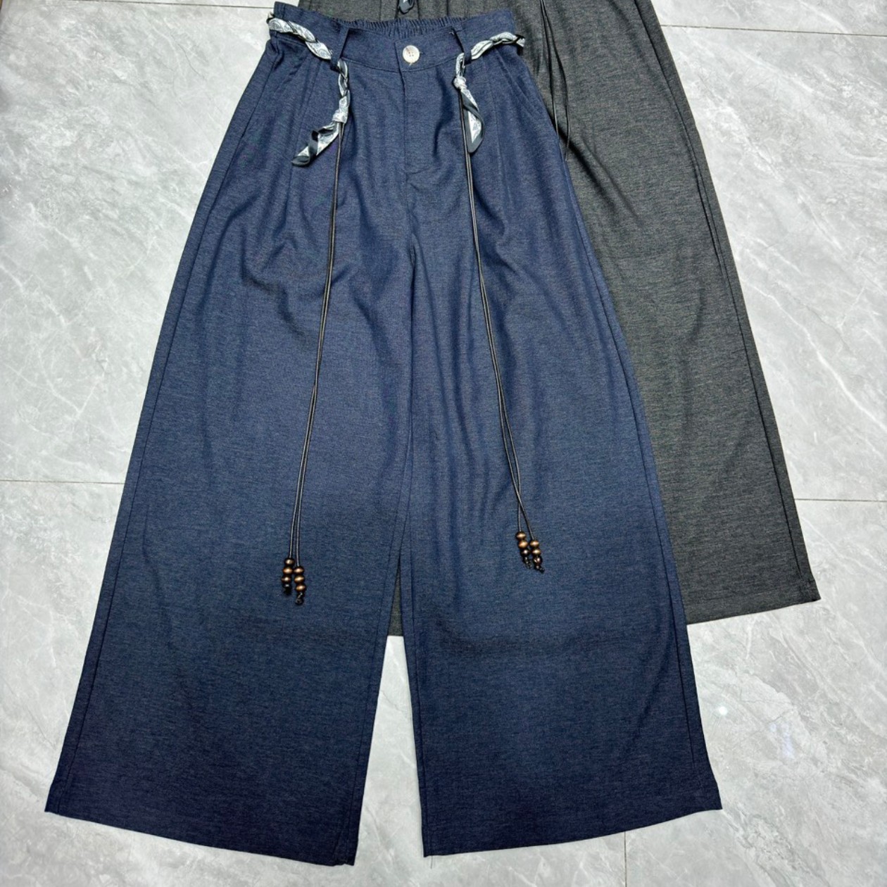 M起码裤子这里下单，对应尺码下单，对应价格下单