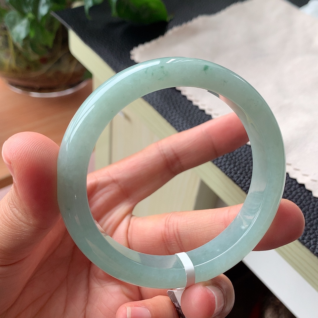 翡翠未镶嵌手镯16号