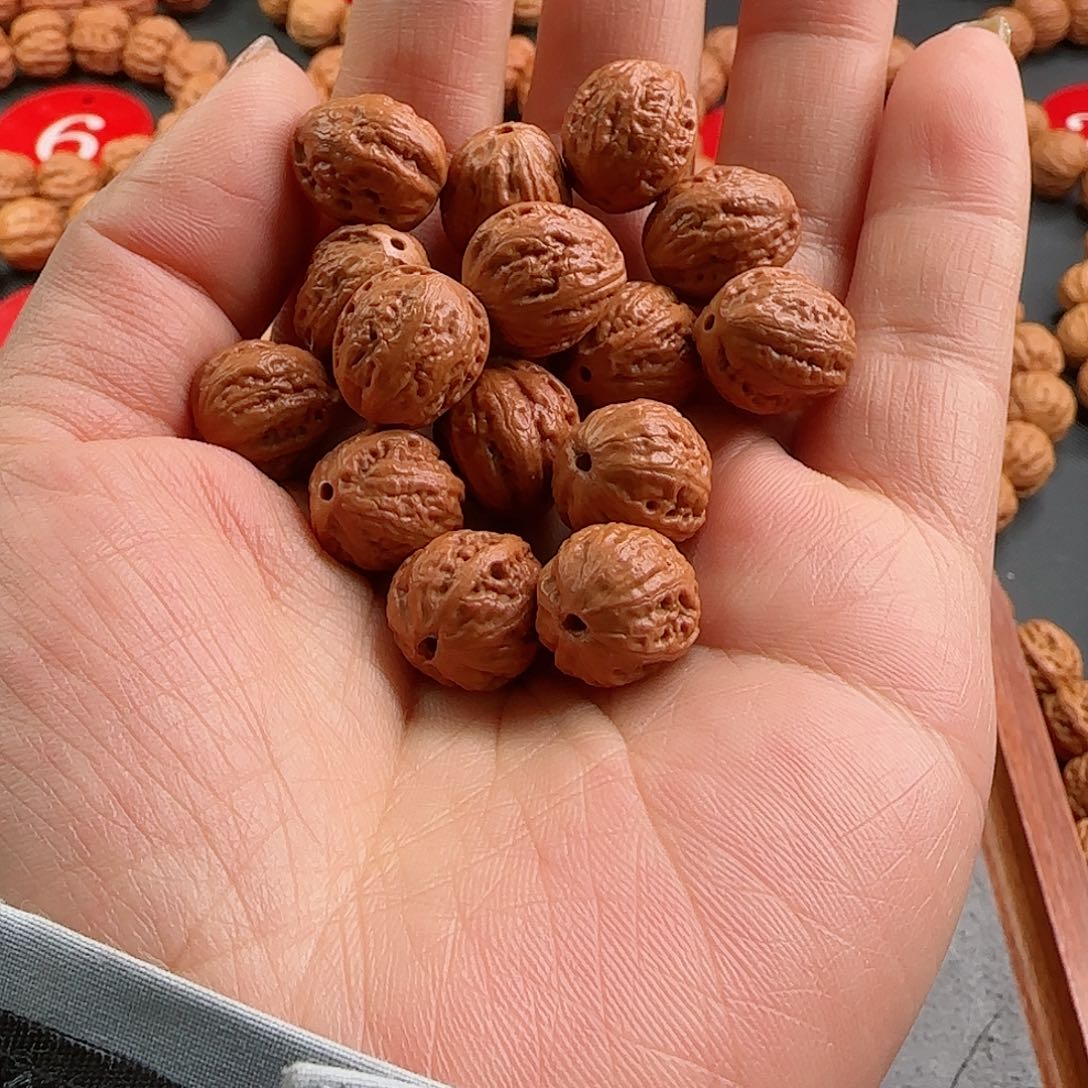 文玩核桃手串小**?八棱