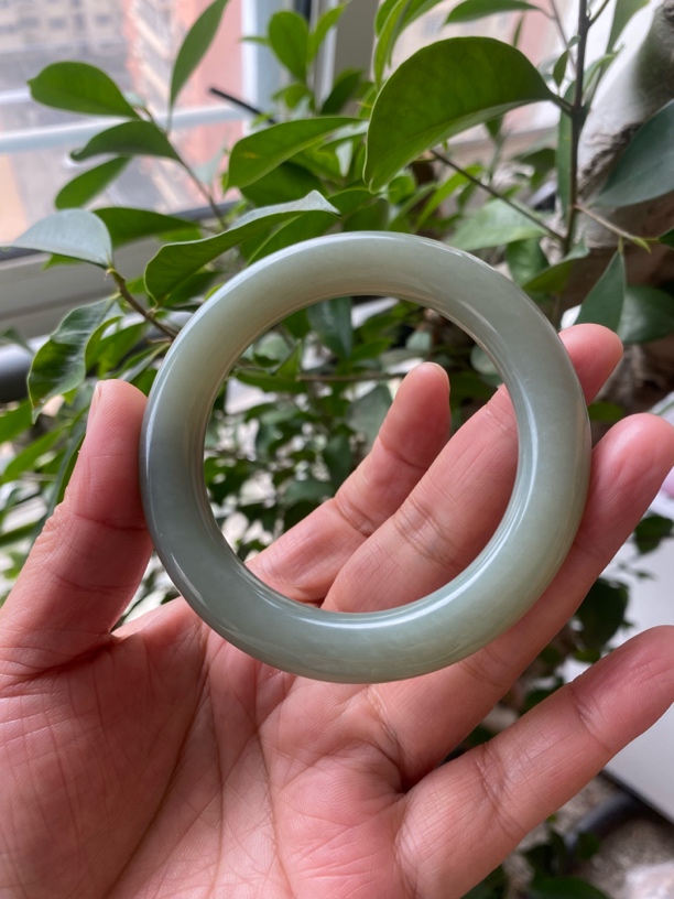 和田玉且末天空蓝手镯时尚大气