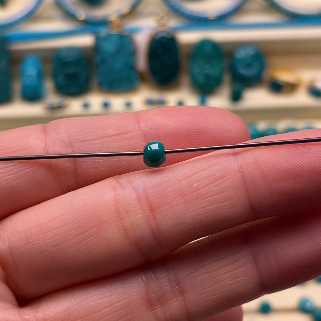 绿松石未镶嵌珠宝奇石直径4.7×3.9无相珠