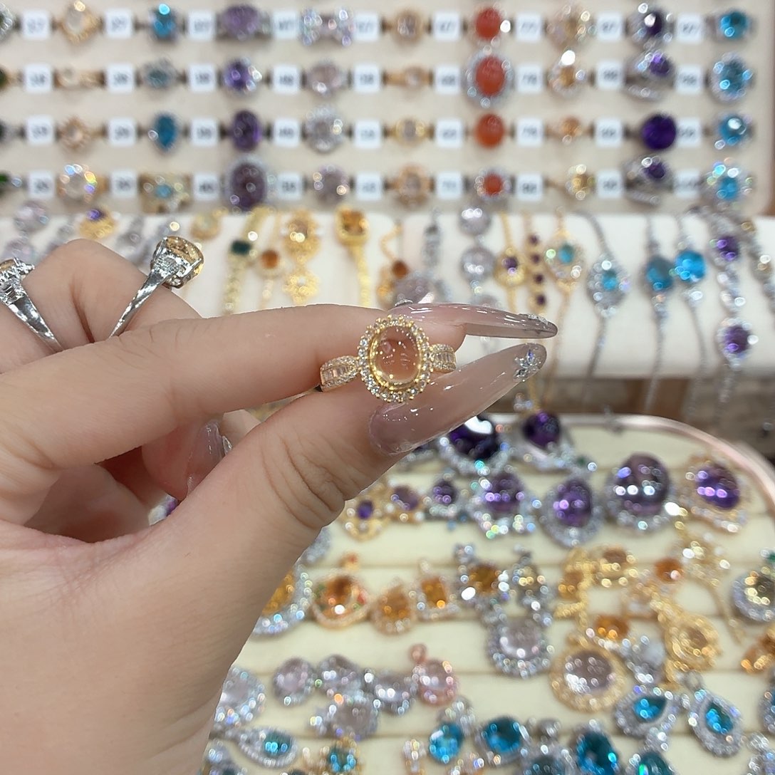 爱***又银S925镶嵌戒指黄晶