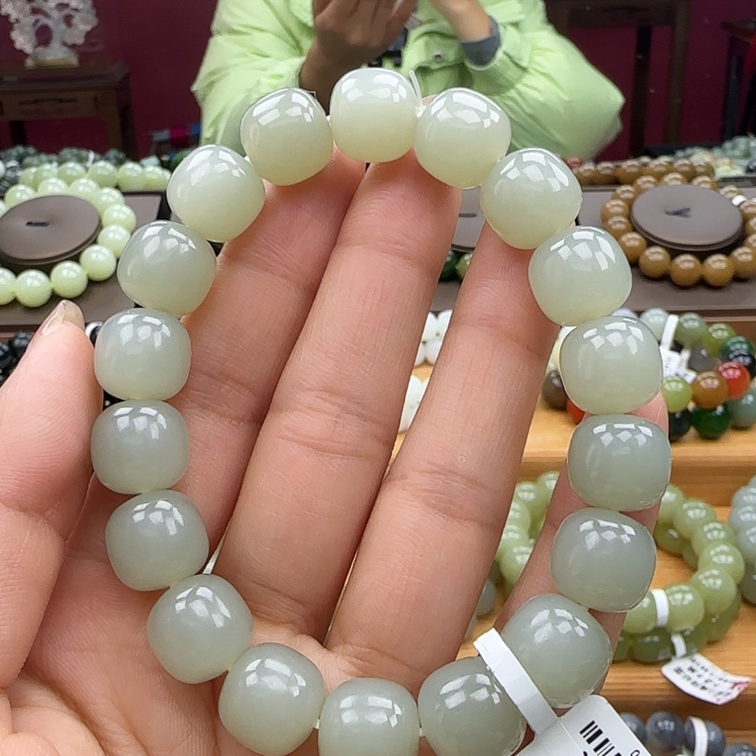 兜***～和田玉未镶嵌手链