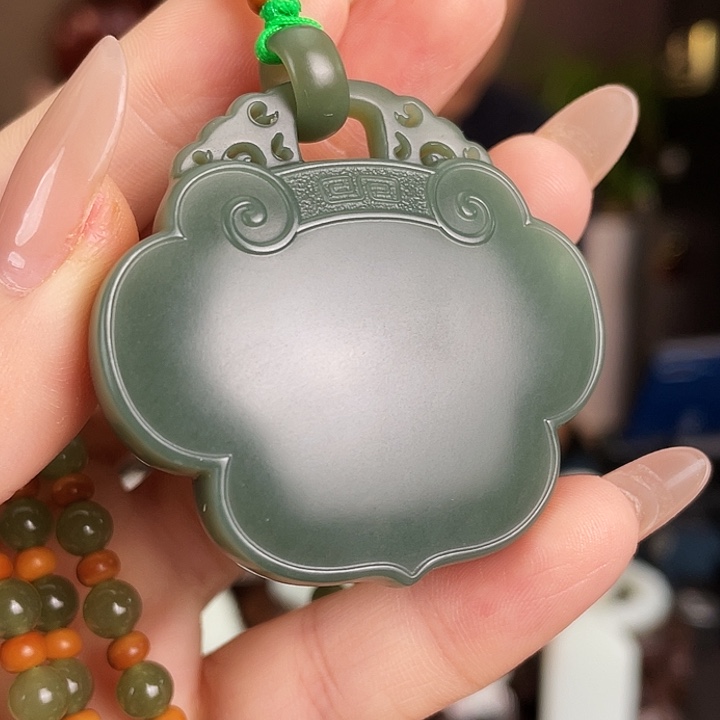 颈饰未镶嵌和田玉定制发货