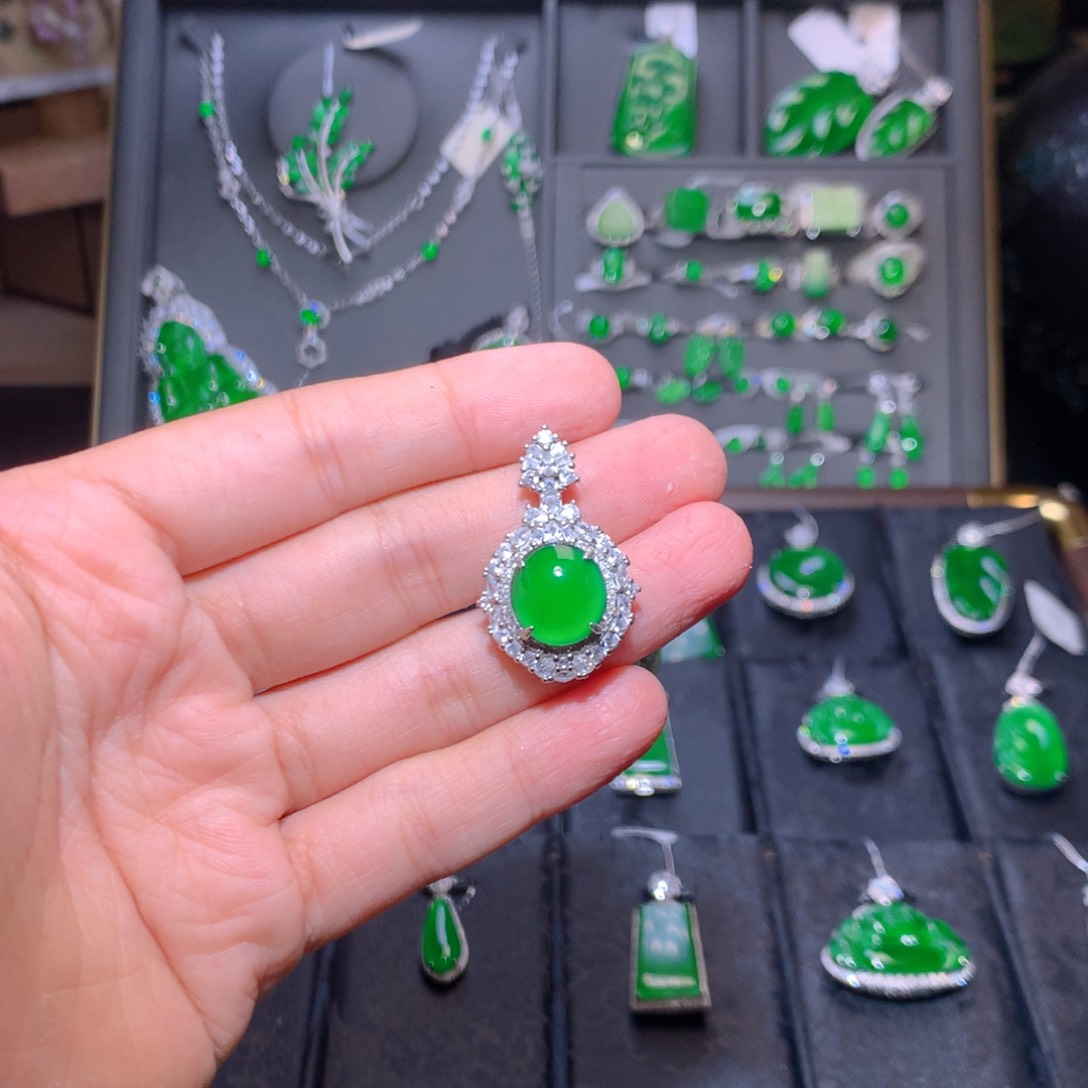 吊坠(不含链)银S925镶嵌翡翠蛋面吊坠