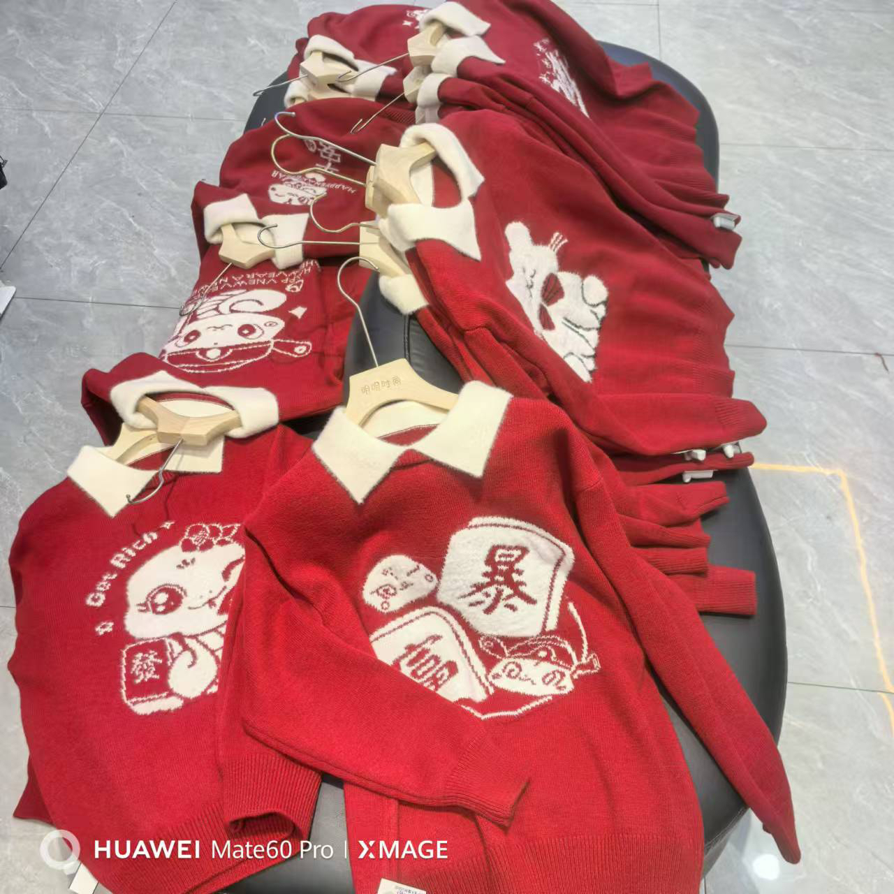 冬季长袖套头毛针织衫加绒保暖卡通红色加厚国潮女装喜庆秋冬