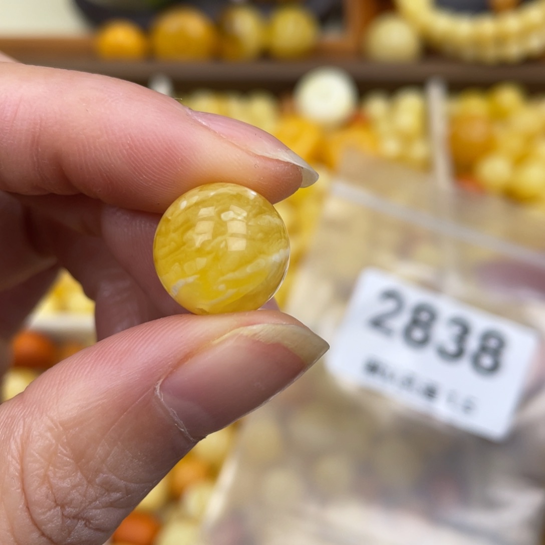 未镶嵌蜜蜡珠宝奇石粉点14.1