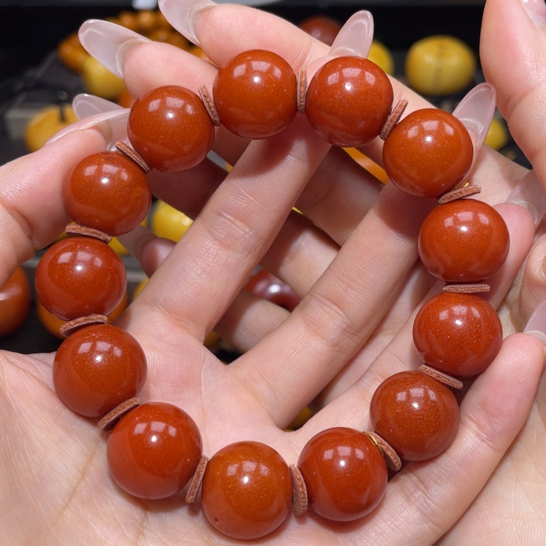 【闪购商品】琥珀裸石未镶嵌手串