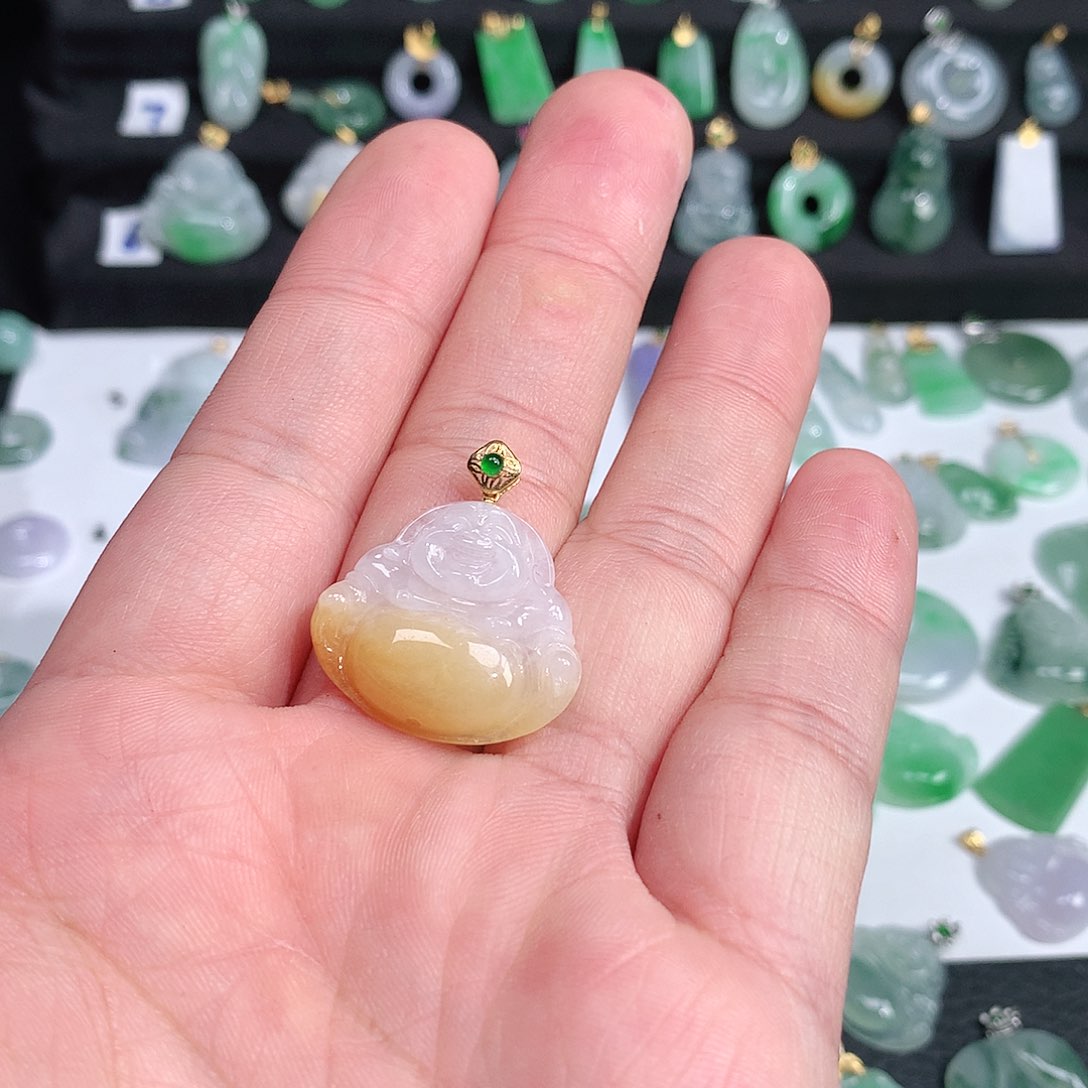 翡翠颈饰未镶嵌翡翠