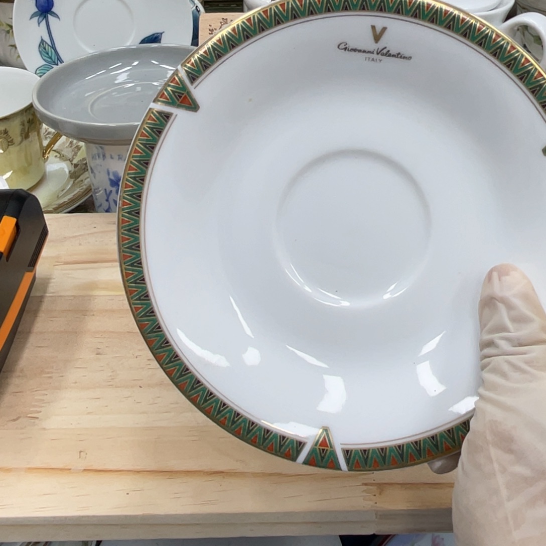 鹿屋家的美丽瓷器董****g