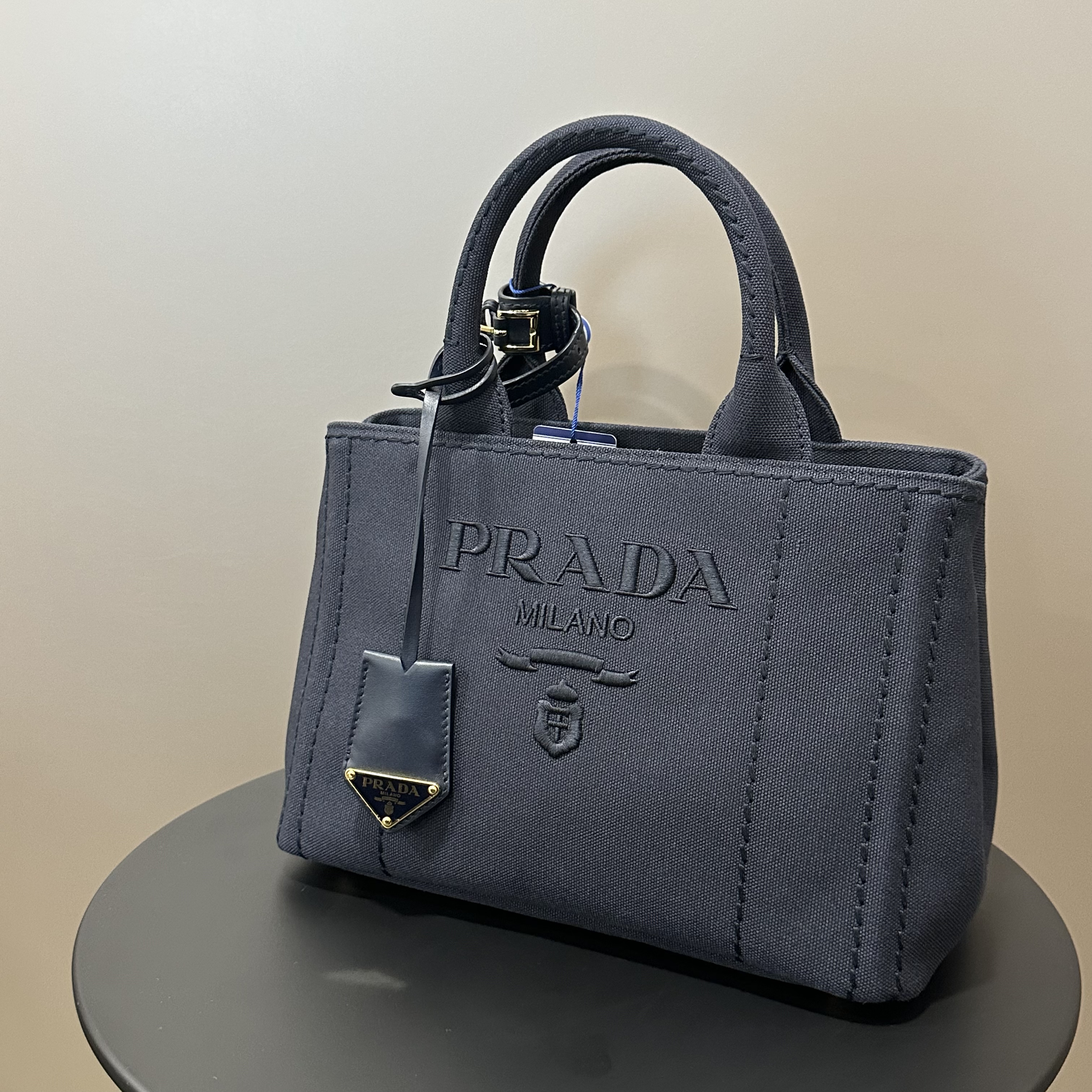 99新 Prada/普拉达 普拉达单宁沙滩包/送中检3099