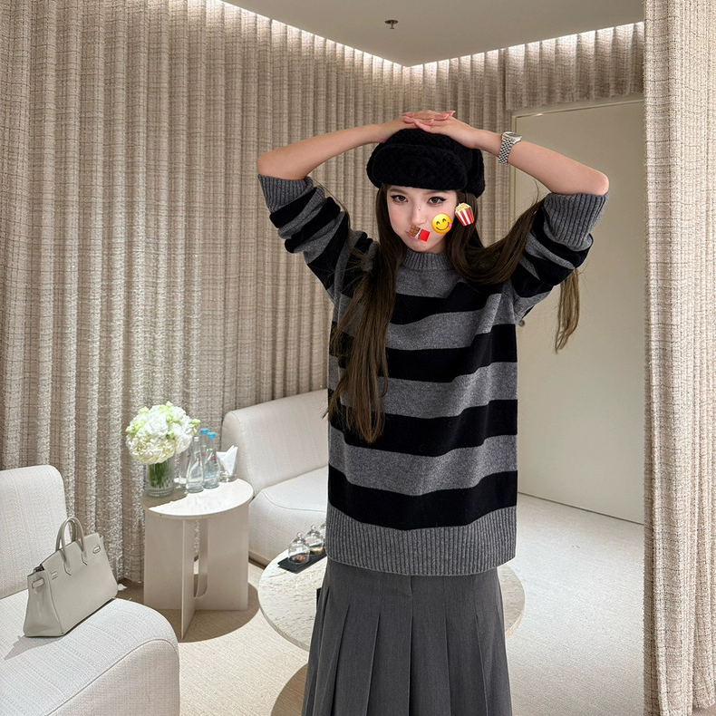 黑灰条纹无性别针织羊毛毛衣慵懒高级感套头毛衣宽松冬季针织衫