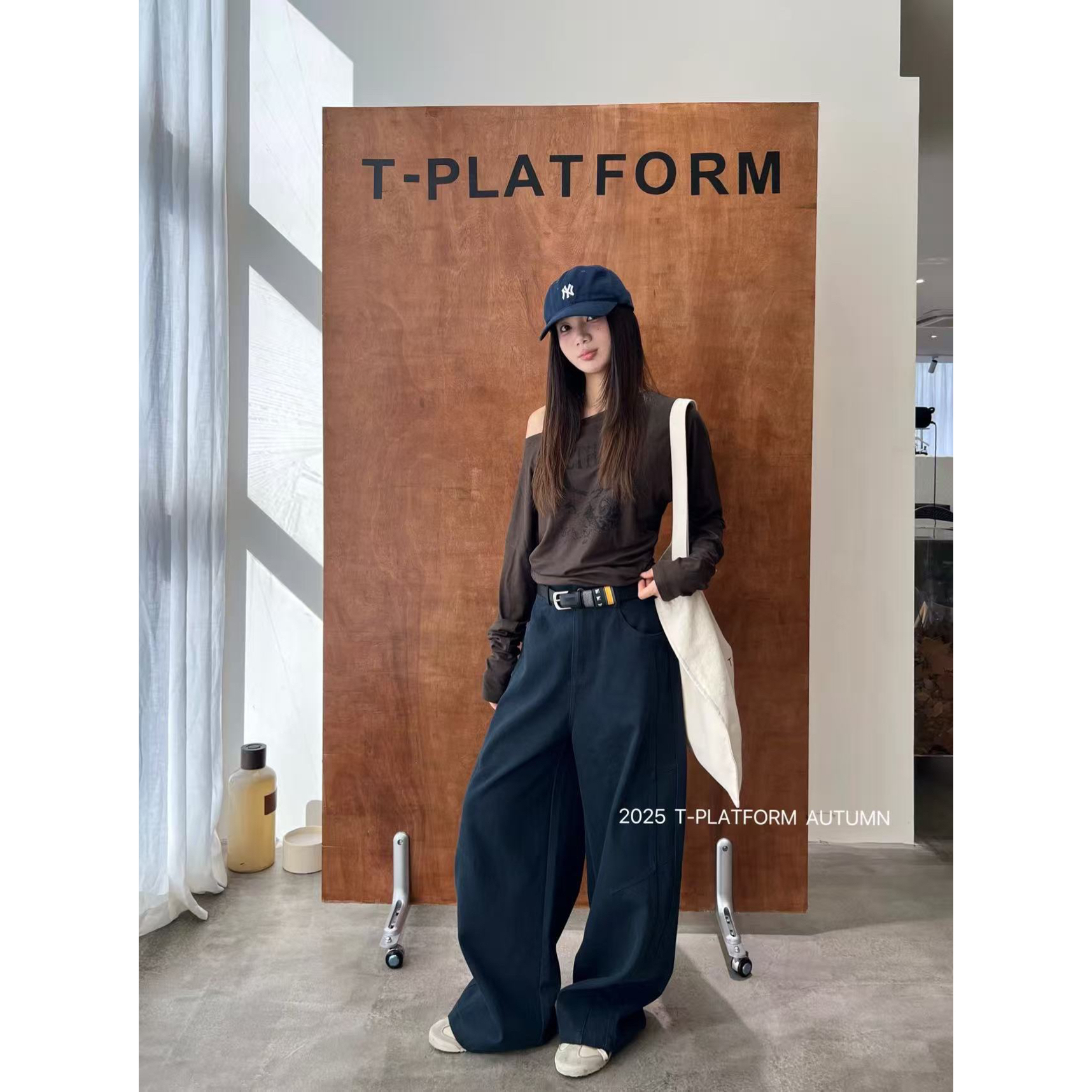 TT 福（1tt83117#）弯刀裤型！大阔腿压褶阔腿牛仔裤10-20