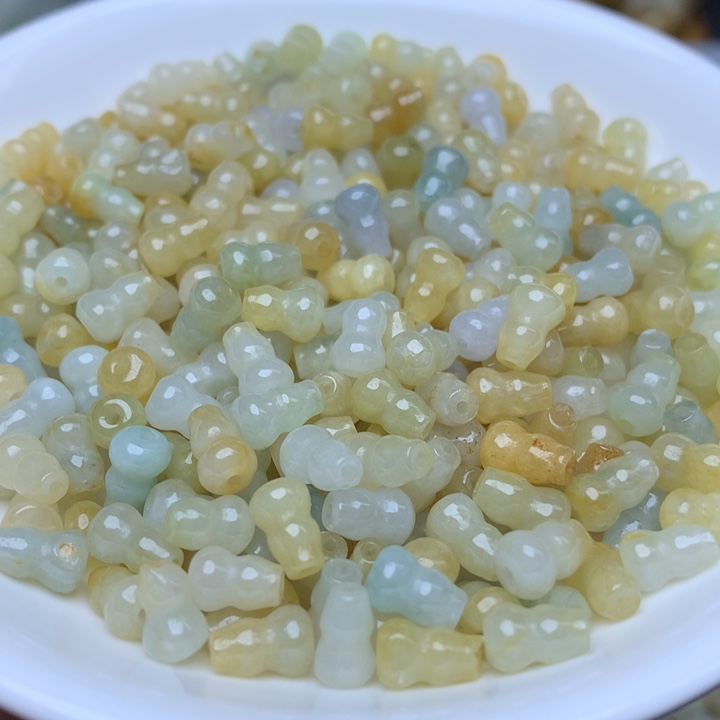 【闪购商品】翡翠手链未镶嵌卡5乘7.4冰黄葫芦50个