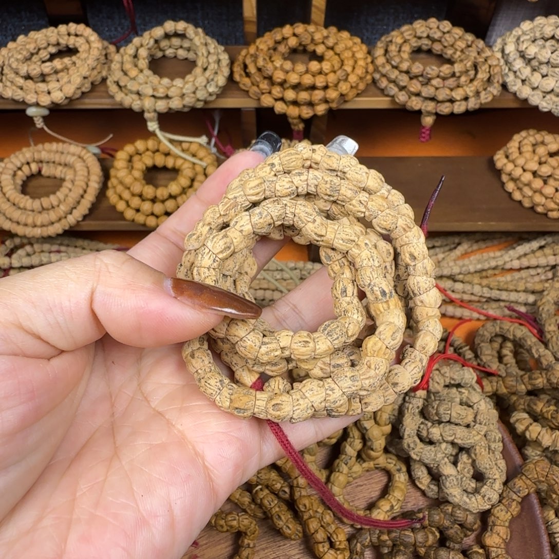 泰***山柏香籽/百香籽吊坠