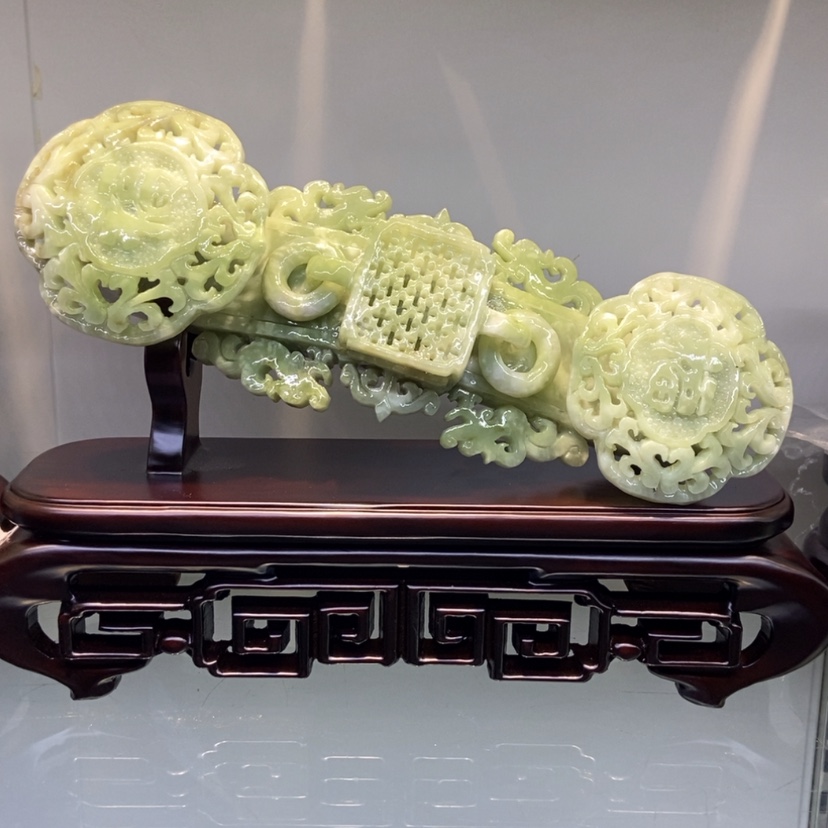 【闪购商品】未镶嵌蛇纹石玉（覆膜）珠宝奇石